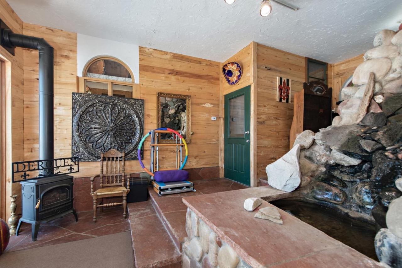Wanderer Studio, An Off Grid Mountain Guest Studio With Fantastic Views Glenwood Springs Exterior photo
